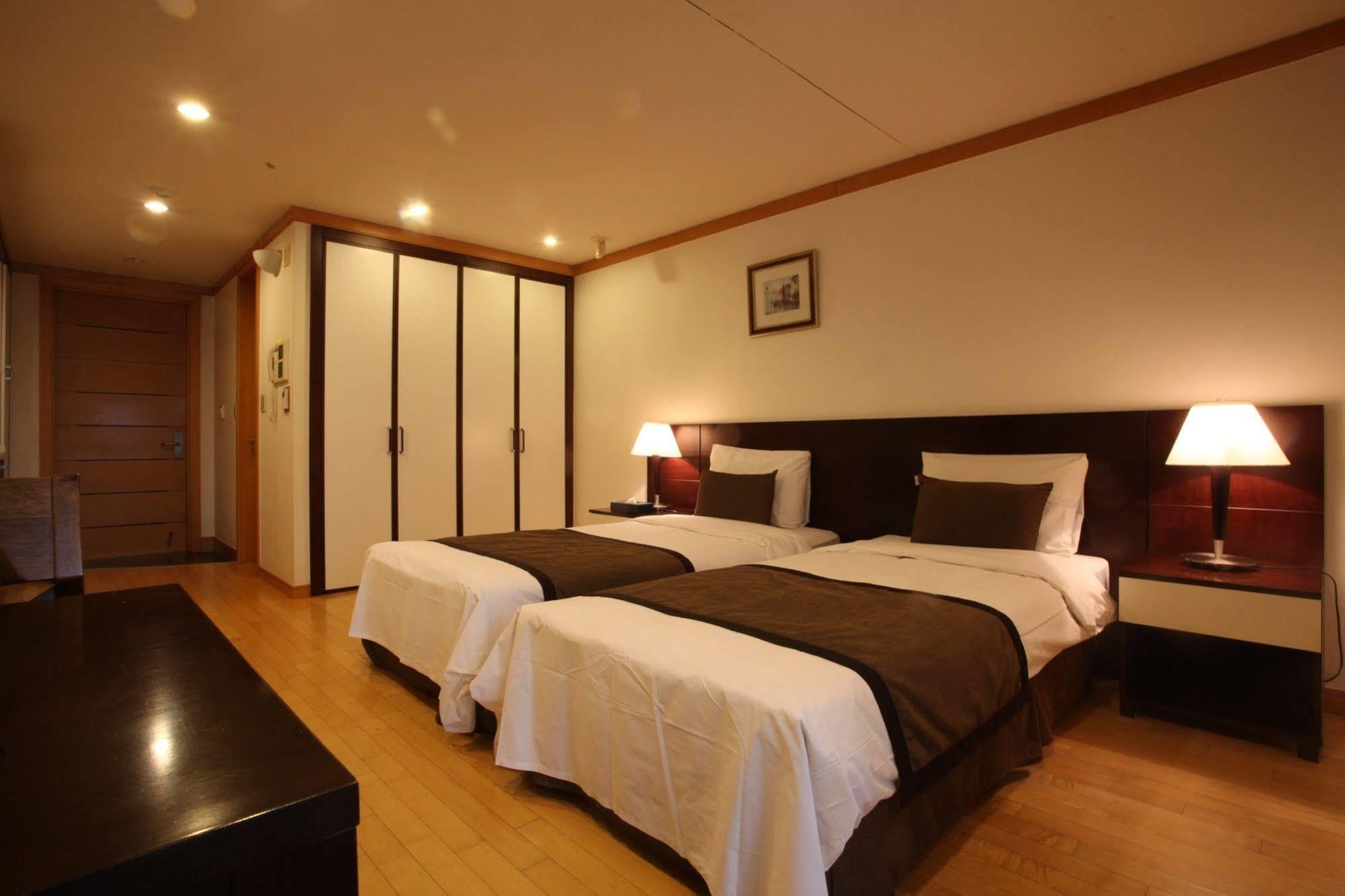 Coatel Chereville Hotel